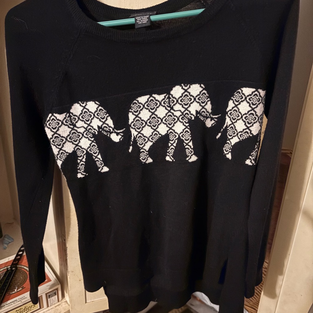 Rue21 Black and White Patterned Sweater elephant lg